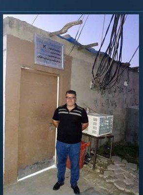 خاوەنی موەلیدەیەک کارەبای فوول بەو ماڵانە دەدات کە تووشبووی کۆرۆنایان هەیە