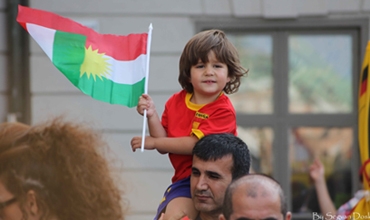  دژ بەتۆپباران کردنی خاکی ھەرێم لەسوید خۆپێشاندانێک بەڕێوەچوو