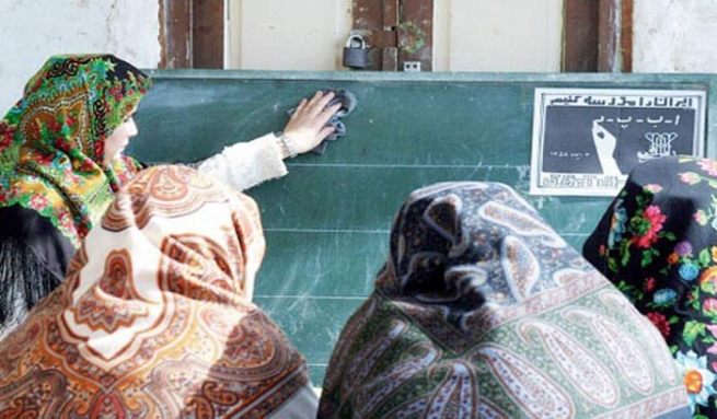 لە ئێران 10 میلیۆن نەخوێندەوار بوونیان هەیە