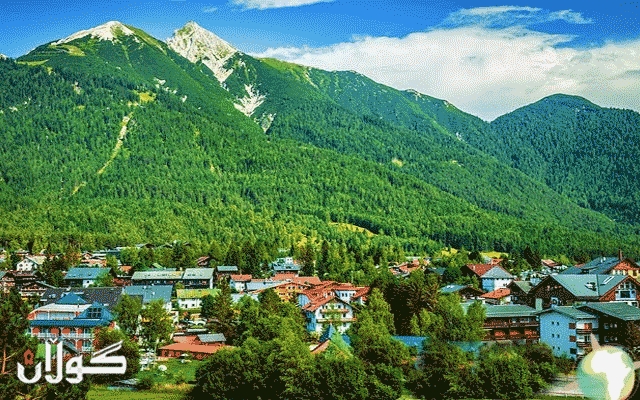  خامنەیی: ئێران تووشی قۆناغیکی هەستیار بووە 