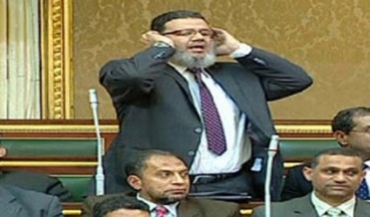 میسر.. په‌رله‌مانتارێكی سه‌له‌فی له‌نێو په‌رله‌ماندا بانگ ده‌دات وبه‌وه‌ش ئیخوانه‌كان بێزار ده‌كات