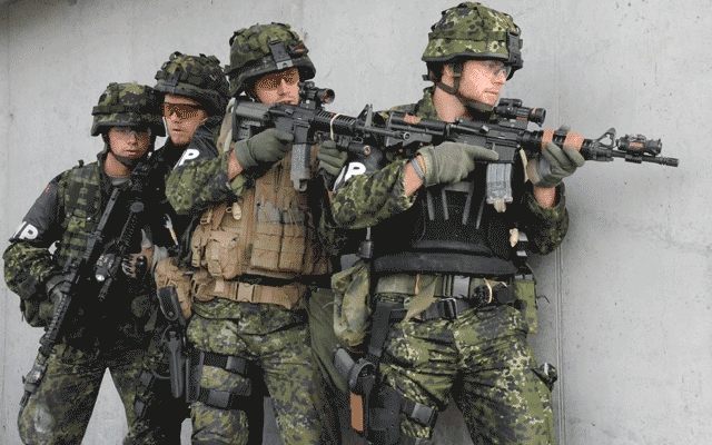 120 سەرباز و راوێژکاری دانیمارکی مەشق بە هێزەکانی پێشمەرگە دەکەن