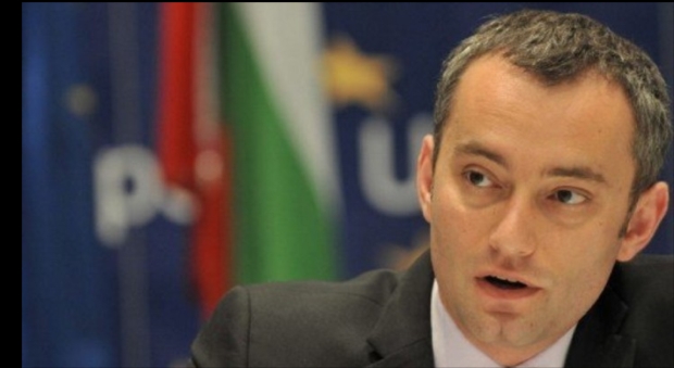 نیكۆڵای میلادینۆف: ئاواره‌بوونی 200 هه‌زار هاووڵاتی له‌ شنگال كاره‌ساتێكی مرۆییه‌