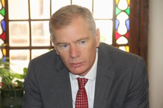 باڵوێزی بەریتانیا تارانی بەجێ هێشت