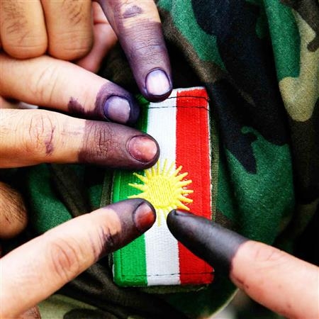 شرۆڤەکارێکی سیاسی: شاندی هەرێم پەیام و هۆشداری شەقامی کوردی بە بەغدا دەدەن