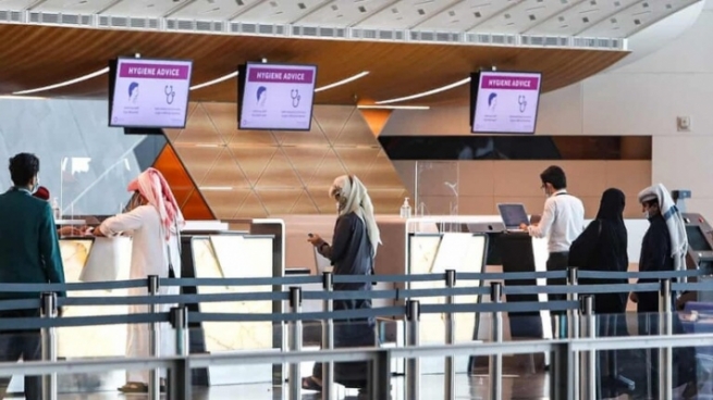 ئوسترالیا داوای ئەنجامی لێکۆڵینەوە لە رووتکردنەوەی گەشتیارەکانی لە قەتەر دەکات