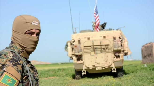 نووسەرێكی دیاری توركیا: ئەمریكا بە یەپەگەی گوتووە لەگەڵ توركیا شەڕ بكەن ناتانپارێزین