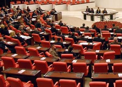  پەرلەمانی توركیا پاكێجی نوێ دیموكراتیزە كردنی توركیای پەسەند كرد 