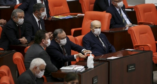 ئاکەپە و مەهەپە پرۆژەیاسایەک دژی دوو پارتە نوێیەکەی تورکیا ئامادە دەکەن