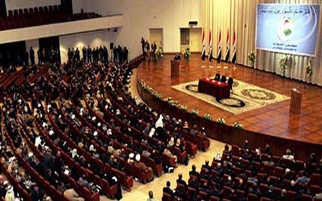 نیوه‌ی مووچه‌ی په‌رله‌مانتارانی عێراق بڕدرا