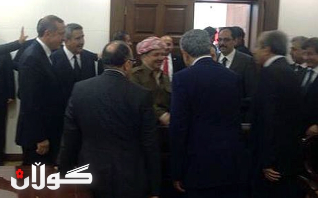  سەرۆك بارزانی گەیشتە شارەوانی ئامەد 