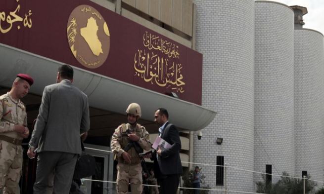 بە گوشاری پەرلەمانتارێكی پارتییە.. بڕیاری گۆڕینی هێزە كوردییەكە راگیراوە