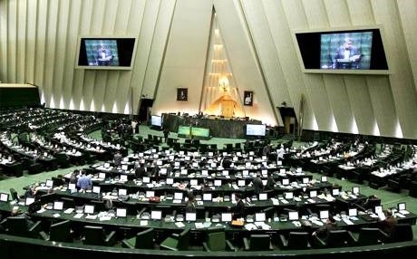  رەتكردنەوەی ژمارەیەك بەربژێری كورد بۆ پەرلەمانی ئێران كاردانەوەی لێدەكەوێتەوە 