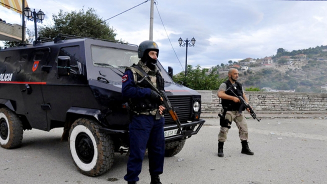 شانه‌یه‌كی چه‌كداری سه‌ر به‌ سوپای پاسداران له‌ ئه‌لبانیا ئاشكرا ده‌بێت