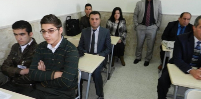  پەروەردە ئاسانکاری بۆ ئەو خوێندکارانە دەکات کە ڕاهێنان ئەنجام دەدەن