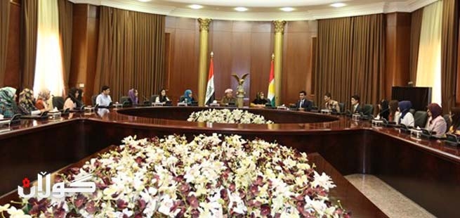 سەرۆکی ھەرێمی کوردستان پێشوازی لە قوتابییە یەکەمەکانی پۆلی دوانزدەی ئامادەیی ھەرێمی کوردستان دەکات 