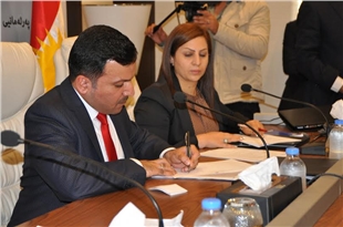 لەبەردەم سەرۆکی پەرلەمان رۆژنامەنووسان بەڵێنی پابەندبوونیان دا 