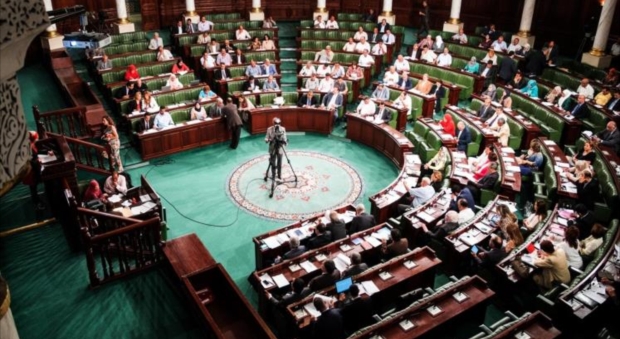 30 په‌رله‌مانتار ئه‌ندامیه‌تی خۆیان له‌ په‌رله‌مانی تونس هه‌ڵپه‌سارد