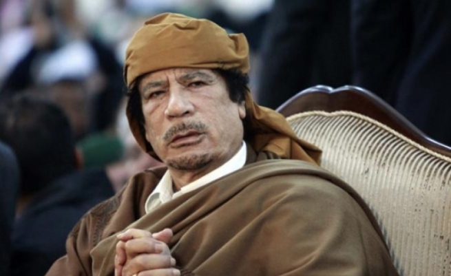 قه‌زافى چه‌ند ڕۆژێك پێش كوشتنى ملیۆنه‌ها دۆلاری لە ماڵێک شاردووەتەوە