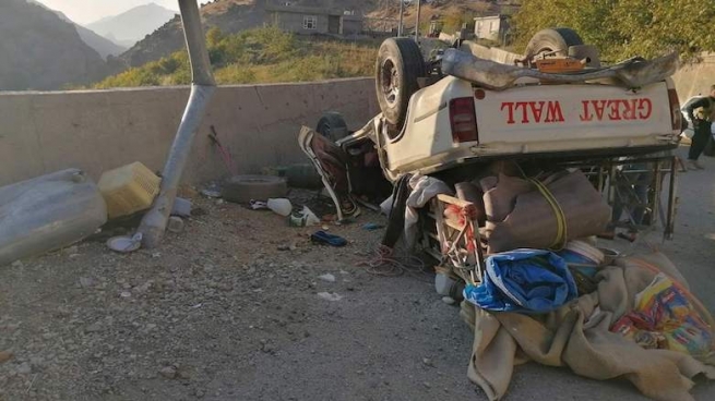 وەرگەڕانی ئۆتۆمبێلێک گیان لەدەستدانی سێ کەسی لێکەوتەوە