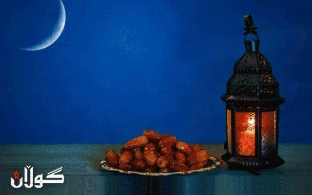 فەلەکناسێک یەکەم رۆژی مانگی رەمەزان دیاری دەکات