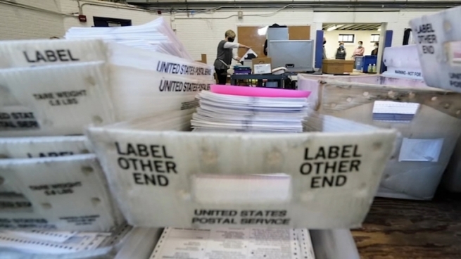 سەنتەرێکی دەنگدانی فیلادلفیا چۆڵکرا