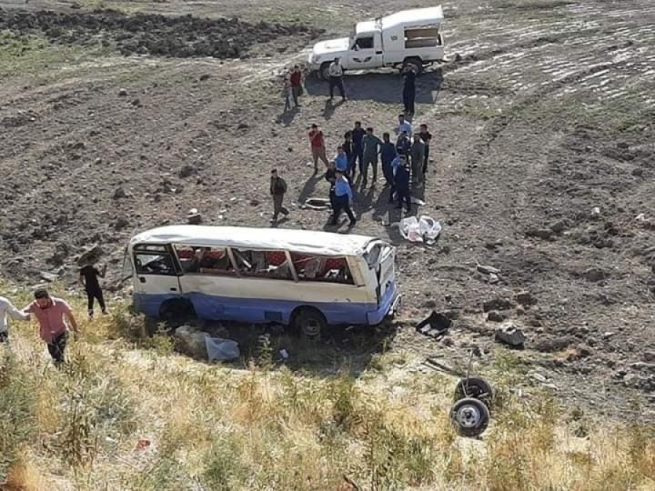 پاسێكی قوتابییانى پەیمانگه‌ی تەكنیكیی دووكان بە 21 سەرنشینەوە وەرگەڕا