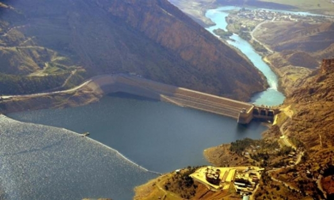 ئەمساڵ ئاوی بەنداوی دەربەندیخان نیو هێندەی پار بۆ گەرمیان و دیالە بەر دەدرێتەوە