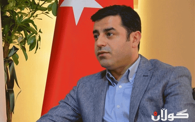 سەڵاحەددین دەمیرتاش: پێویستە پەکەکە چەک دابنێت