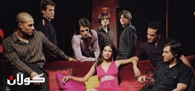 ژنێكی دراوسێیان دەستی لەگەڵ پیاوانی گەڕەك تێكەڵ كردووە بە مێردەكەی ئەمیشەوە