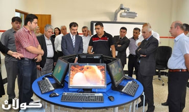 تاقیگه‌یه‌كى كۆمپیوته‌رى هاوچه‌رخ به‌سیسته‌می فێربوونی ئه‌لیكترۆنی (Multiseat) له‌لایه‌ن دوو كۆمپانیاوه‌ پێشكه‌ش به‌ وه‌زاره‌تی په‌روه‌رده‌ ده‌كرێت