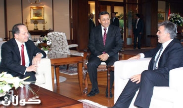 عه‌بدوڵڵا گویل سه‌رۆك كۆماری توركیا پێشوازی له‌ به‌رێز مه‌سعود بارزانی سه‌رۆكی هه‌رێمی كوردستان كرد