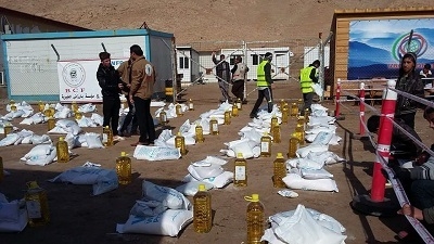 دەزگای بارزانی نەوت و خۆراکی بەسەر کەمپەکاندا دابەش کرد 