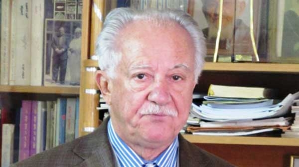 شوكروڵای بابان بێژه‌ری به‌ناوبانگی‌ كورد له‌ته‌مه‌نی 89 ساڵیدا له‌تاران كۆچی دوایی كرد