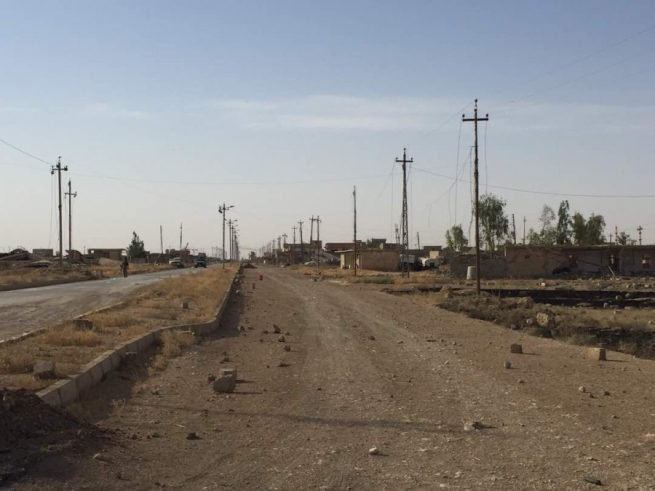 لە سنووری شنگال شەڕ لە نێوان داعش و هێزێکی عێراقی ڕووی دا