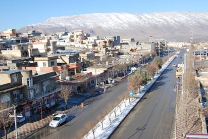 له‌ زۆربه‌ی شه‌قامه‌كانی سۆران، بۆ ڕووناك كردنه‌وه‌ ئیناره‌ داده‌نرێت