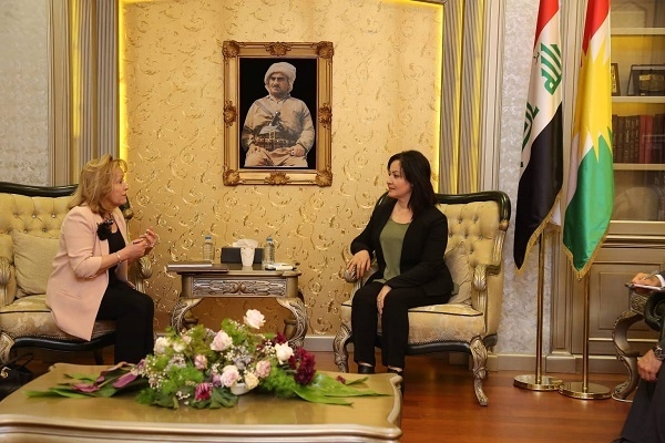 سەرۆكی پەرلەمان پێشوازیی لە شاندێكی پەیمانگەی كەنەدی بۆ حوكمڕانی کرد