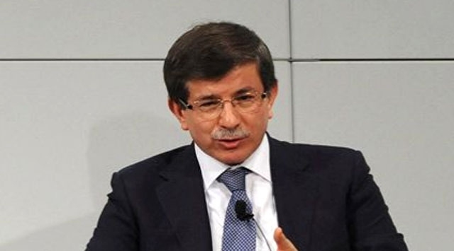 ئه‌حمه‌د داود ئوغڵو: چاوه‌ڕوانی وه‌ڵامدانه‌وه‌ی سوریا ناكه‌ین