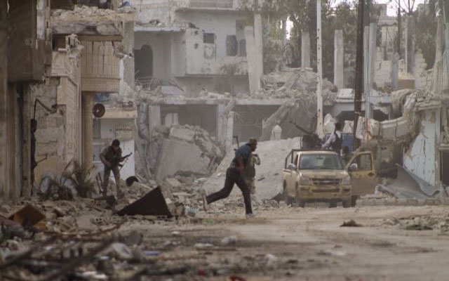 چەند گروپێـکی ئۆپـۆزسیۆنی سوریا شارۆچکەیەکی سـتراتیژی وڵاتەکەیان کۆنترۆڵ دەکەن