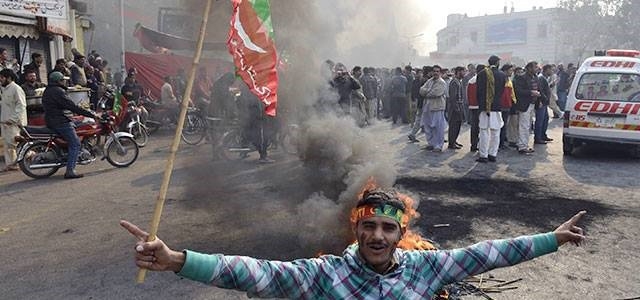  پاكستان.. چەكدارانی تاڵیبان 130 قوتابی دەکوژن 