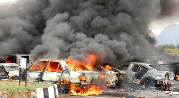 له‌ به‌غدا ته‌قییه‌وه‌ى ئۆتۆمبیلێكی بۆمبرێژكراو 2 كوژراو و 8 برینداری لێكه‌وته‌وه‌