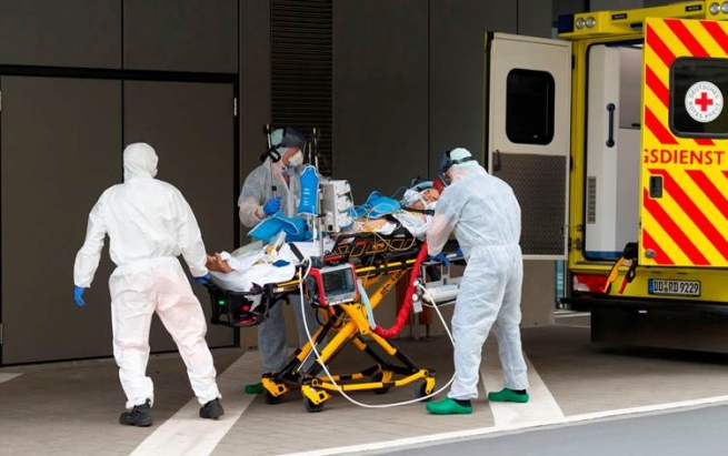 تووشبوون بە کۆرۆنا لە جیهاندا نیو ملیۆن کەسی تێپەڕاند؛ ئەمریکا پێش ئیتاڵیا کەوت