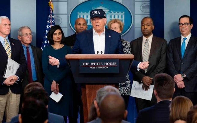 ترەمپ: پشکنینی کۆرۆنام بۆ کراوە و چاوەڕێی ئەنجام دەکەم