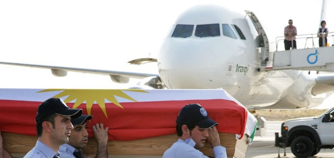 نوێكراوه‌ته‌وه‌ ...تەرمی شێرکۆ بێکەس گەیشتە ھەولێر و ئەمشەو لەپایتەختی ھەرێم دەمێنێتەوە 