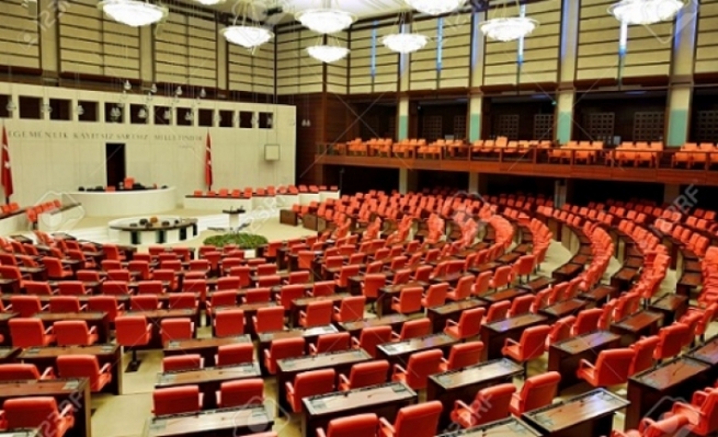 پەرلەمانی توركیا لە هەڵوەشانەوە نزیكە