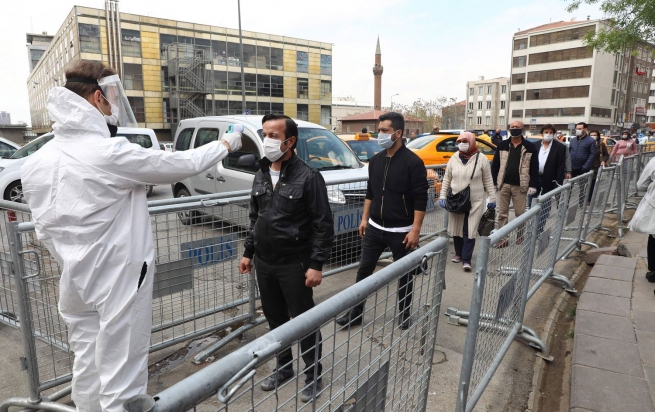 لە تورکیا 61 تووشبووی دیکەی کۆرۆنا گیانیان لەدەستدا