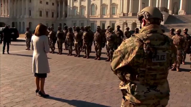 هێزێكی گه‌وره‌ له‌ ده‌وری كۆنگرێسی ئه‌مه‌ریكا كۆكراوه‌ته‌وه‌ و ترەمپیش داوای دانبەخۆدا گرتن دەکات