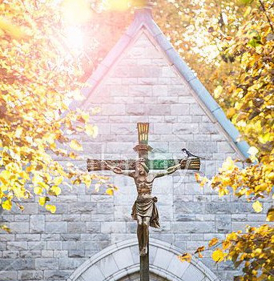 هه‌زاران ئینجیل به‌فڕۆكه‌ له‌ ناوچه‌كانی ژێرده‌ستی داعش فڕی ده‌درێت