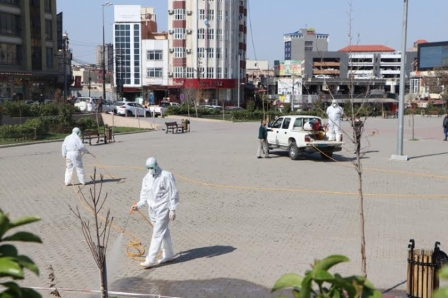 ژبەر ڤایرۆسێ كۆرۆنایێ بازارێ دهۆكێ هاته‌ دەرمانكرن