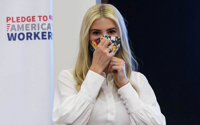 ئیڤانکا ترەمپ: هیچ شتێک باوکم لە خزمەتکردنی خەڵکی ئەمریکا ناوەستێنێت